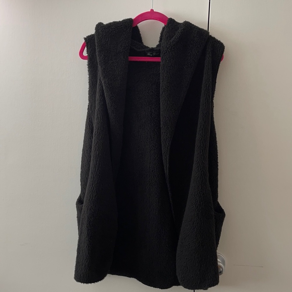 Honey Punch S long hooded open front black vest